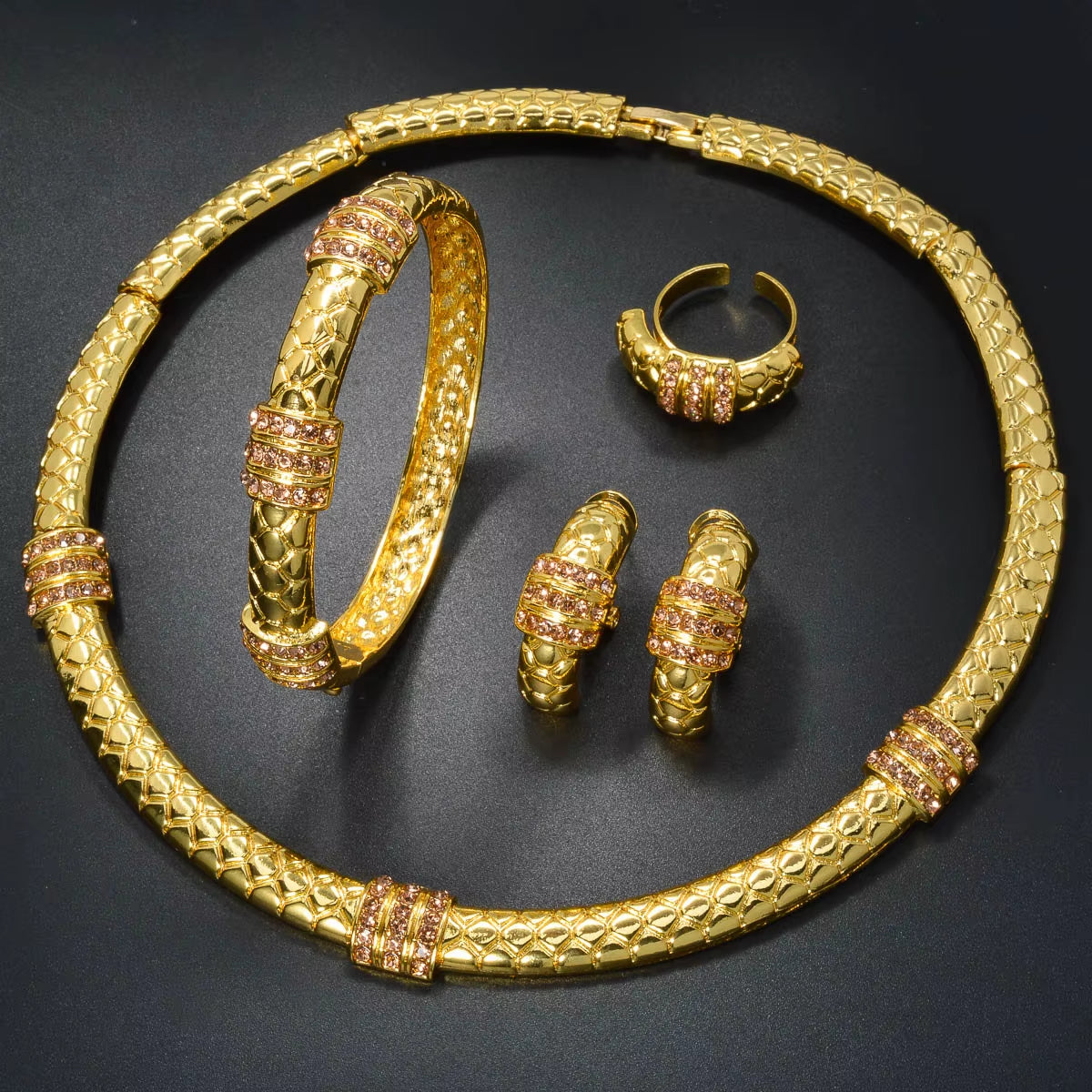 Luxury 18K Gold-Plated Women'S Jewelry 4-Piece round Necklace Bracelet Earrings Ring Gold Classic Dubai Wedding Gift (003)