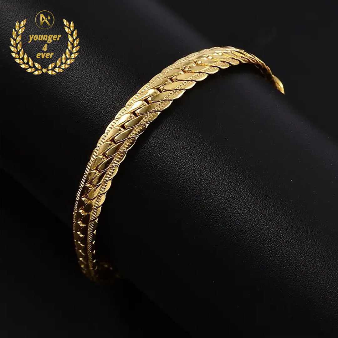 Fashion Golden Light Luxury Embossed Flat Chain Bracelet Bangle Hand Jewelry 18K Gold Plated