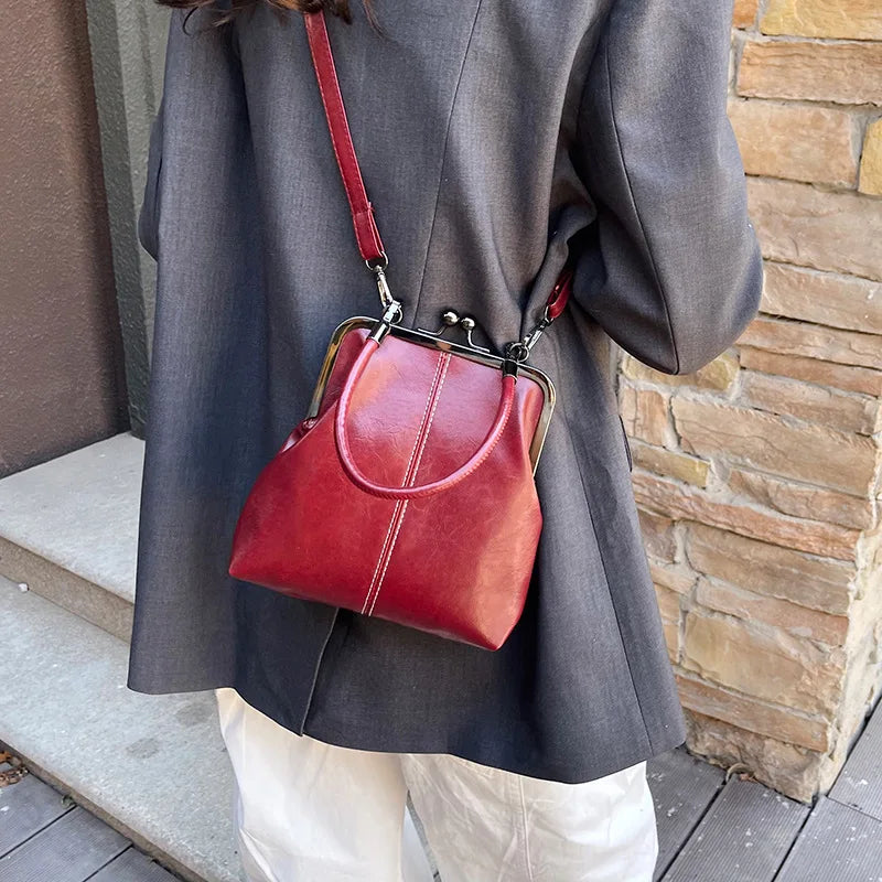 Vintage Style Women Handbag Brown Versatile Designer Shoulder Bag PU Leather Ladys Shell Purses Crossbody Bags (072)