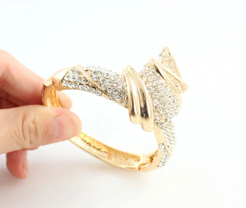 Wholesale Fashion Gold Color Alloy Rhinestone Wedding Jewelry Sets Necklace Bracelet Ring Earrings for Women Bridal (047)