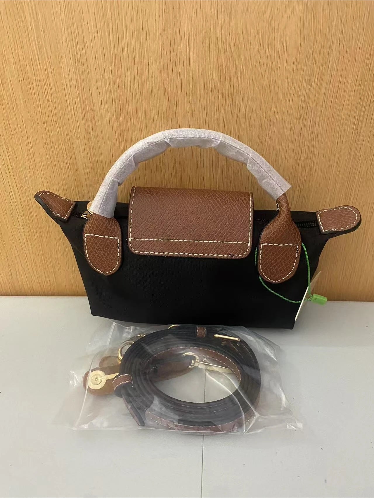 Non Punched Mini Nylon Dumpling Bag for Women, Multifunctional Spring and Autumn Gold Classic Shoulder Bag (049)