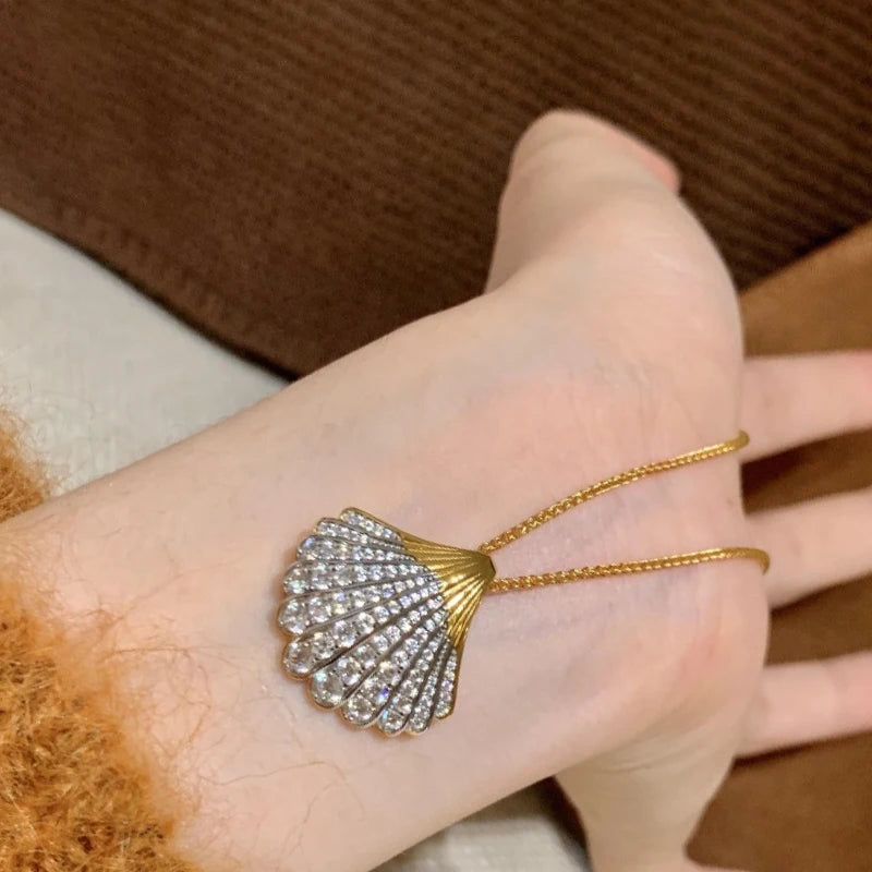 Creative Elegance Light Luxury High Quality Full of Diamond Shell Necklace Collarbone Chain Exquisite Luster Engagement Jewelry (072)