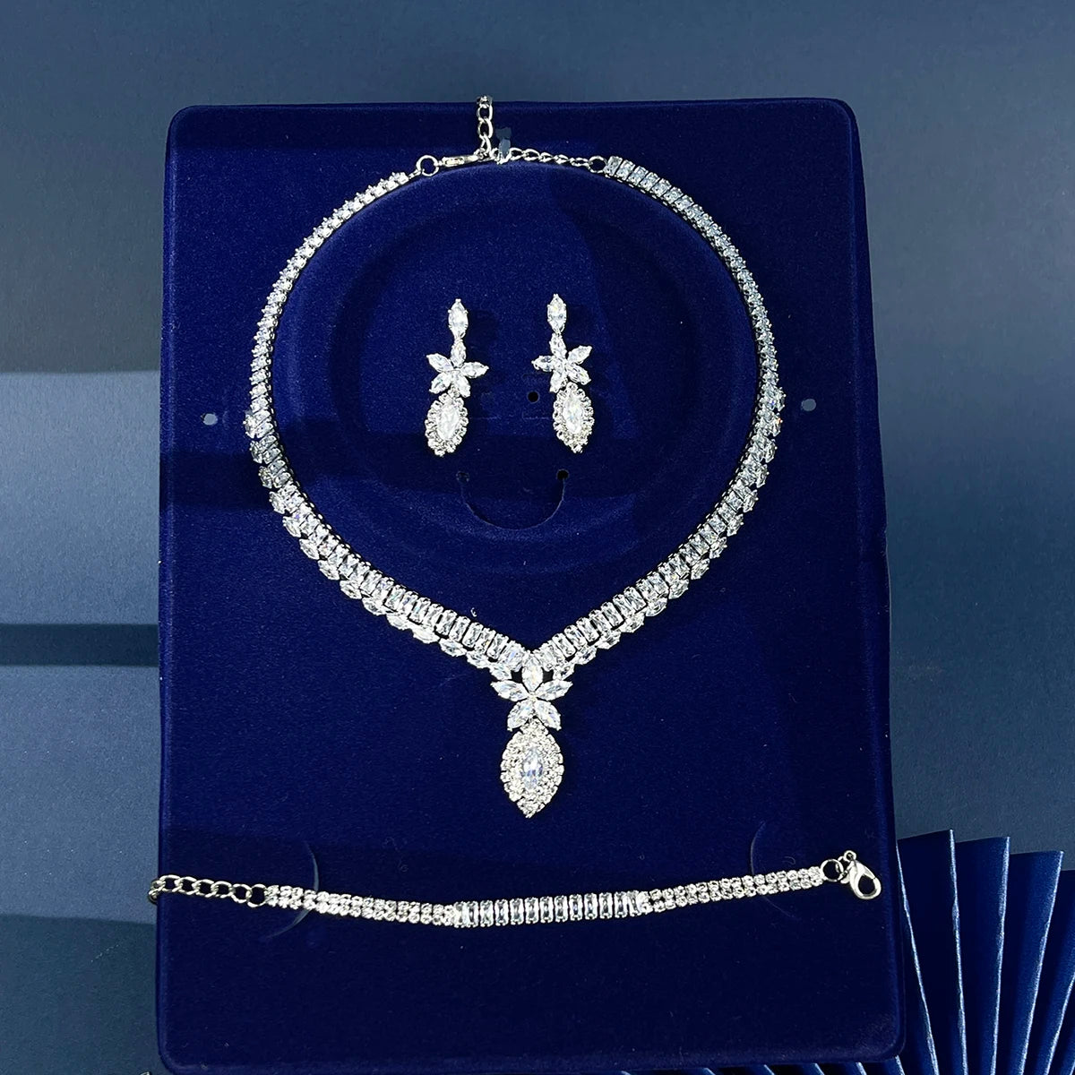 5Pcs/Set of Gorgeous High Grade Copper Set Full Zircon Exquisite Women'S Jewelry Set, Necklace Earrings Bracelet Ring Cubic Zirc (131)