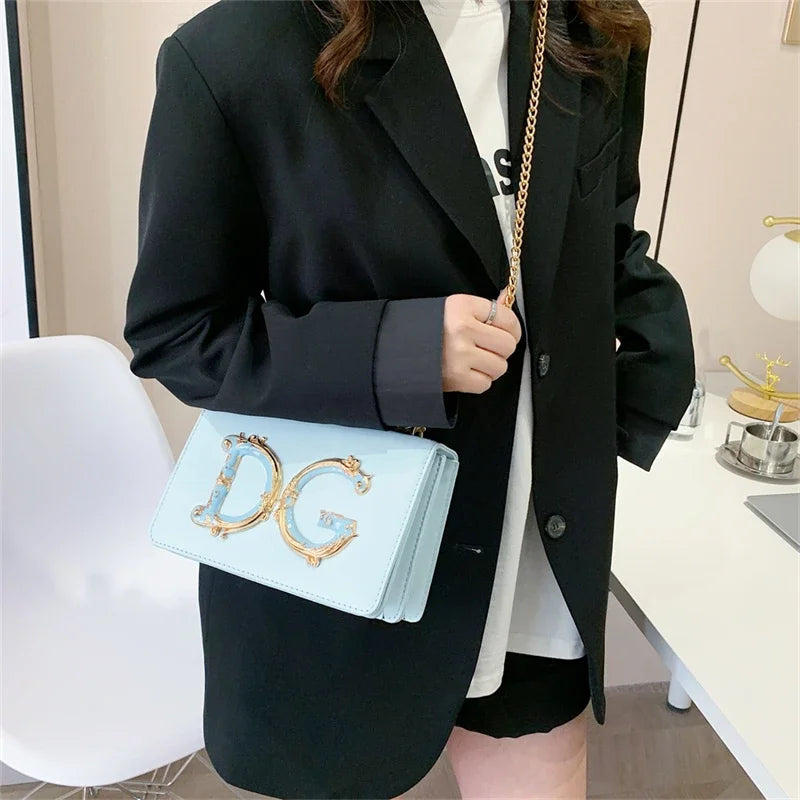Fashionable Lady'S Handbag PU High-Quality Material Shoulder Bag Golden Decorated Jingdian Crossbody Bag Solid Color Square Bag (013)
