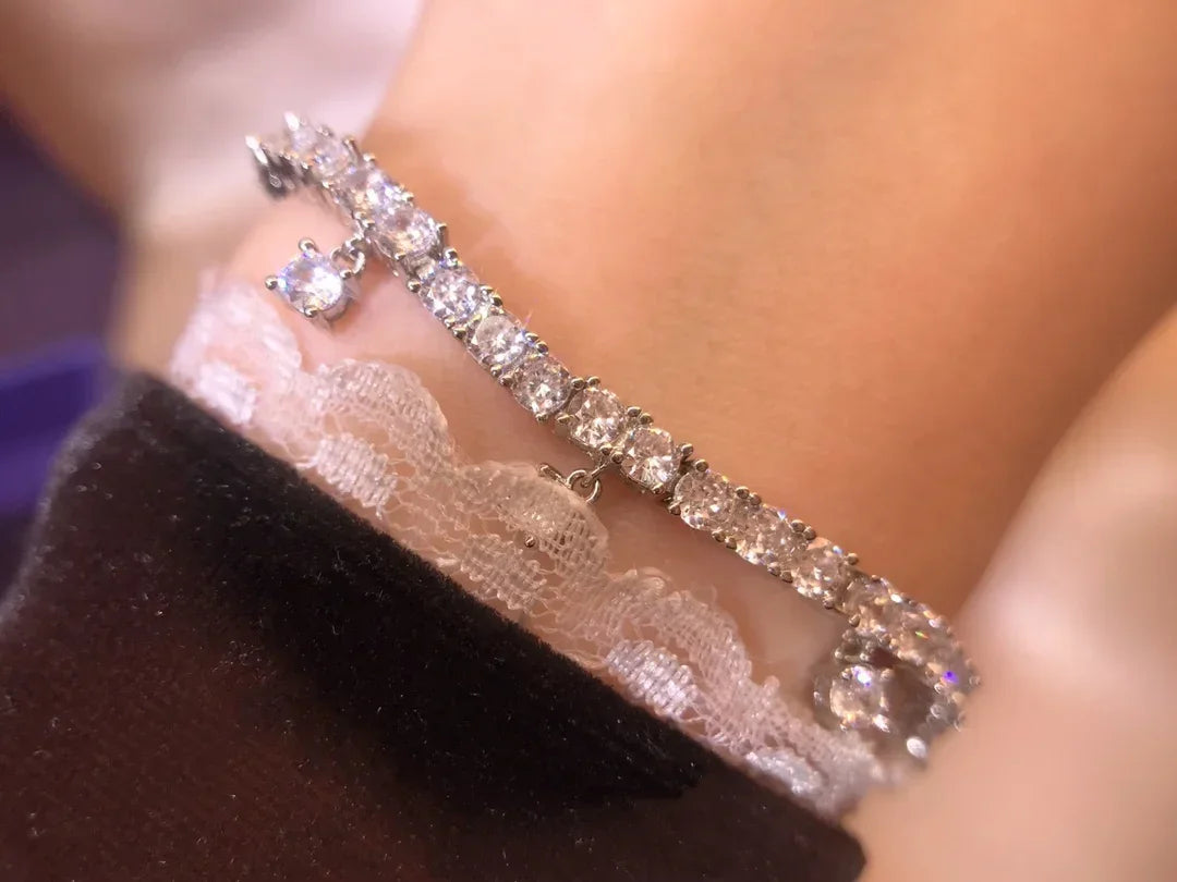 2025 High Quality Fine Anniversary Jewelry Sets Charm White Geometric Crystal Fashion Necklaces Earrings Romantic Gift for Women (084)