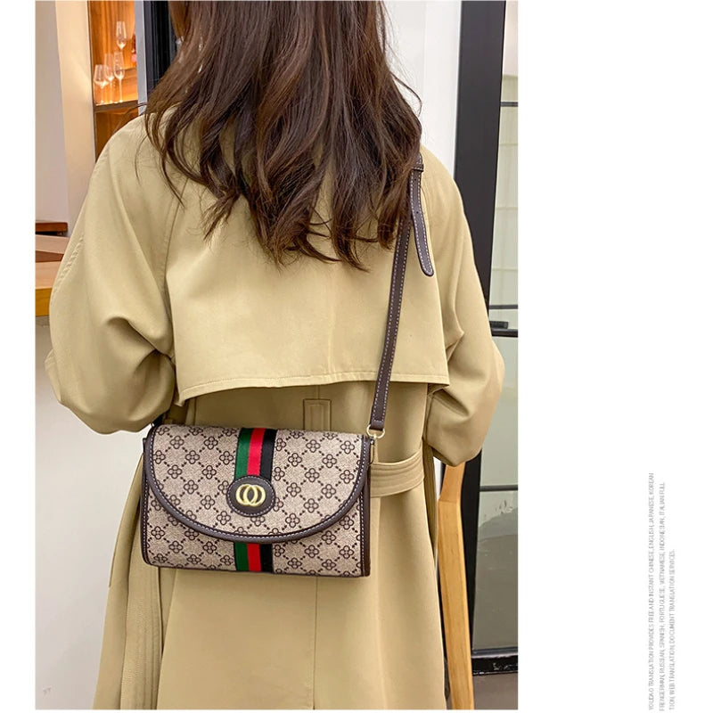High-End Fashion Women'S Envelope Shoulder Messenger Bag Versatile New Style Handbag for All Seasons (014)