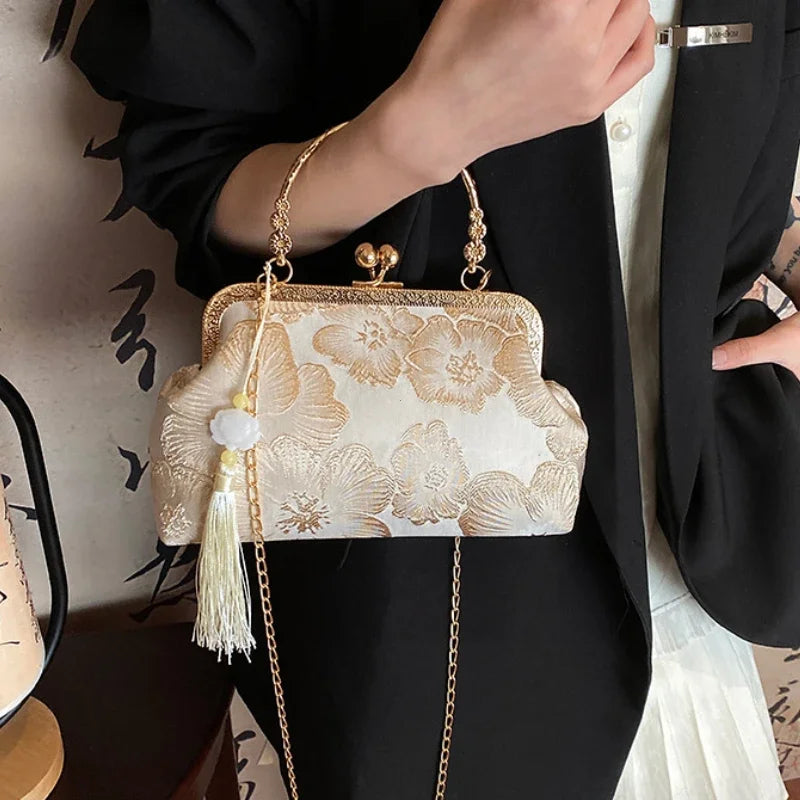 Chinese Style Embroidered Shoulder Bag Elegant Handbag Retro Small Square Bag Wedding Party Luxury Designer Women Evening Clutch (069)