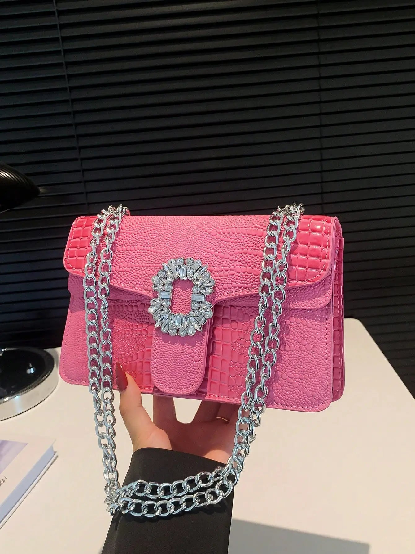 Crocodile Embossed Shoulder Bags for Women Flap PU Leather Fashion Rhinestone Decor Small Square Crossbody Bag Designer Handbag (016)