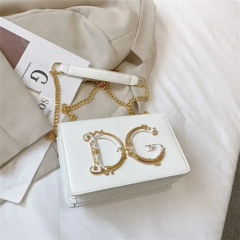 Versatile Fashion Student Crossbody Women 2025 Hot Selling Crossbody Bag D Western Style Chain Bag Princess Cross Shoulder Cute (056)