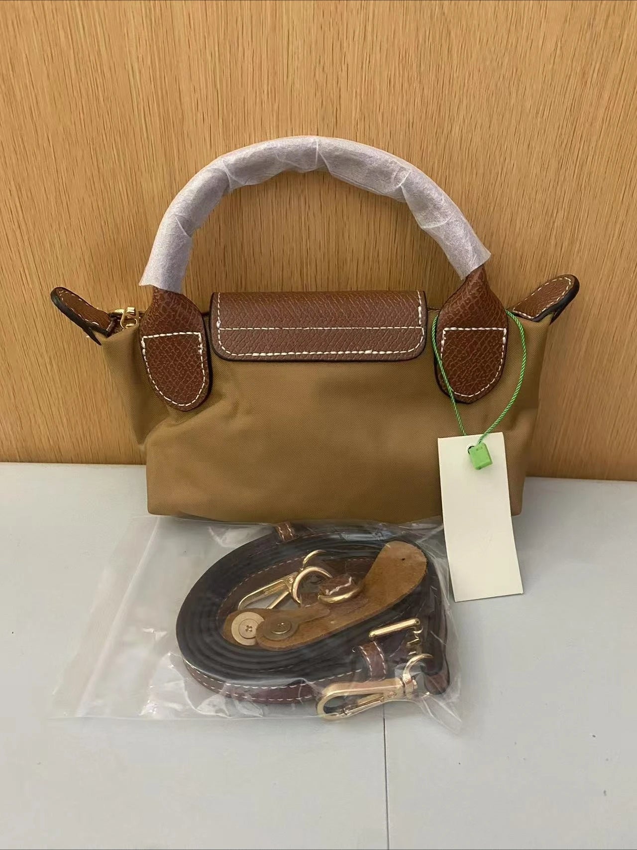 Non Punched Mini Nylon Dumpling Bag for Women, Multifunctional Spring and Autumn Gold Classic Shoulder Bag (049)