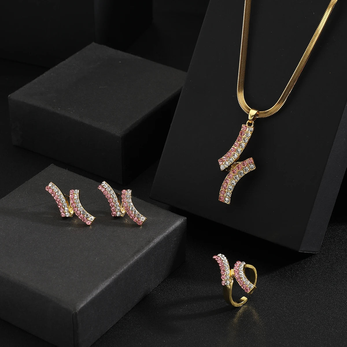 High Quality Geometric Zircon Micropaved Pendant Necklace Earrings Ring3 Pcs Set for Women Party Wedding Sparkle Jewelry (085)