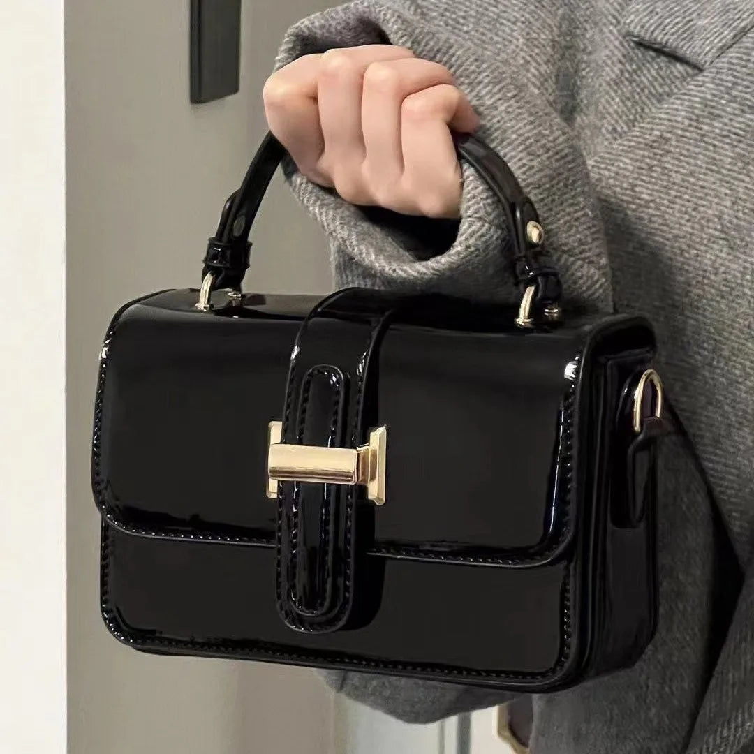 Small Square Bag with High-End Design and Glossy Finish for Women 2024 New Stylish and Versatile Single Shoulder Crossbody Bag (029)