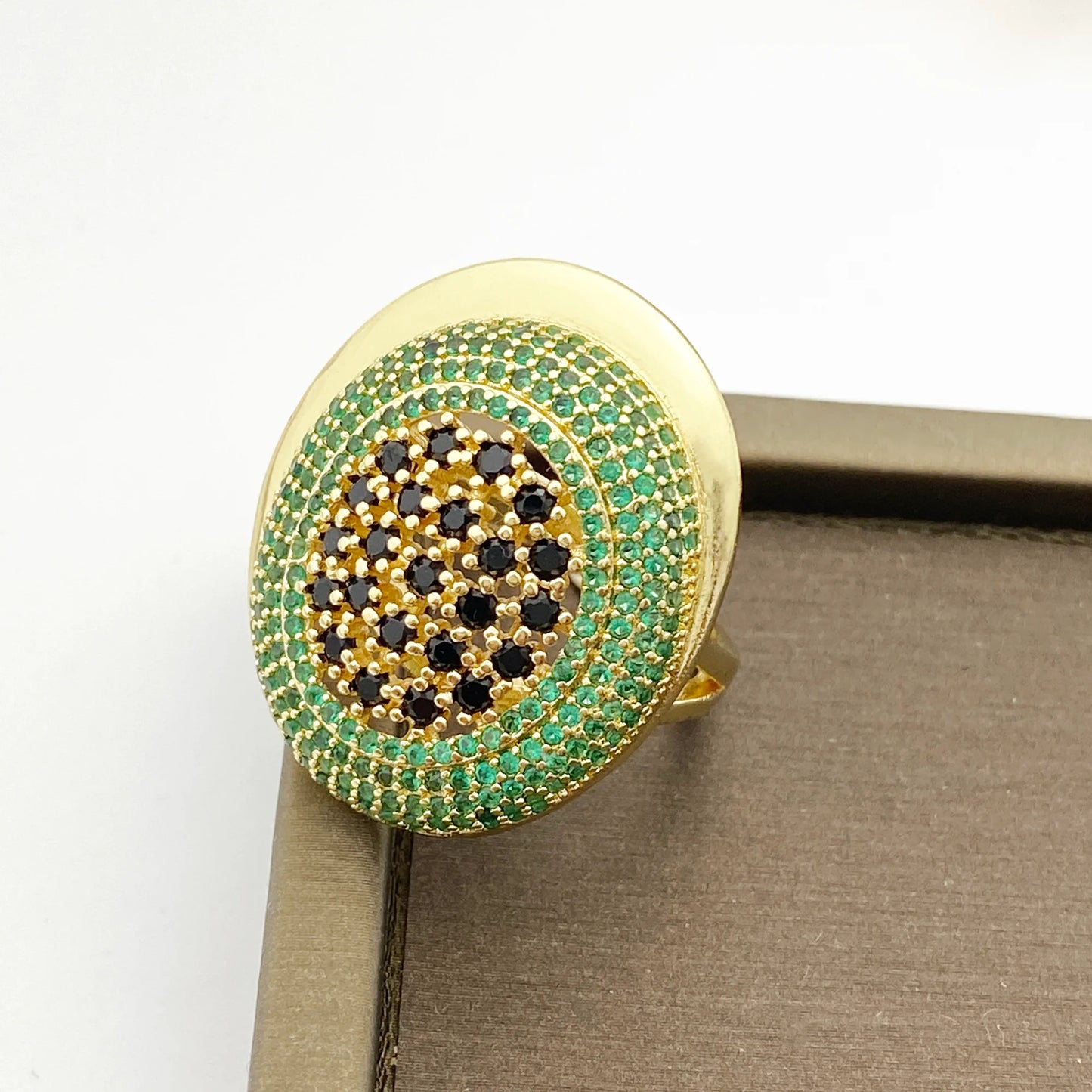 HY Gold-Plated Zirconia 4-Piece Bridal Necklace, Earrings, Bracelet, Ring, Ultra-Fashionable Libyan Dubai Bridal Jewelry Set (091)