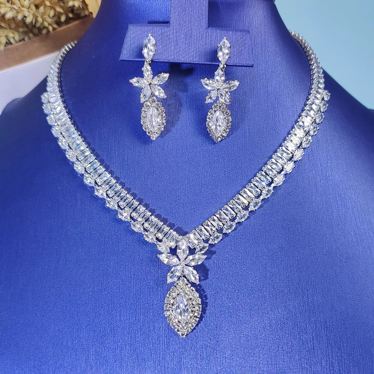 5Pcs/Set of Gorgeous High Grade Copper Set Full Zircon Exquisite Women'S Jewelry Set, Necklace Earrings Bracelet Ring Cubic Zirc (131)