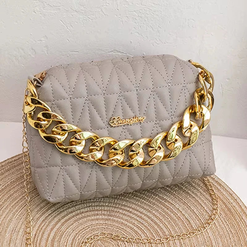 Women Bag Chain Handbag Solid Color New Fashion Shoulder Messenger Crossbody Bag Retro Diamond Small Square Bag Purse (025)