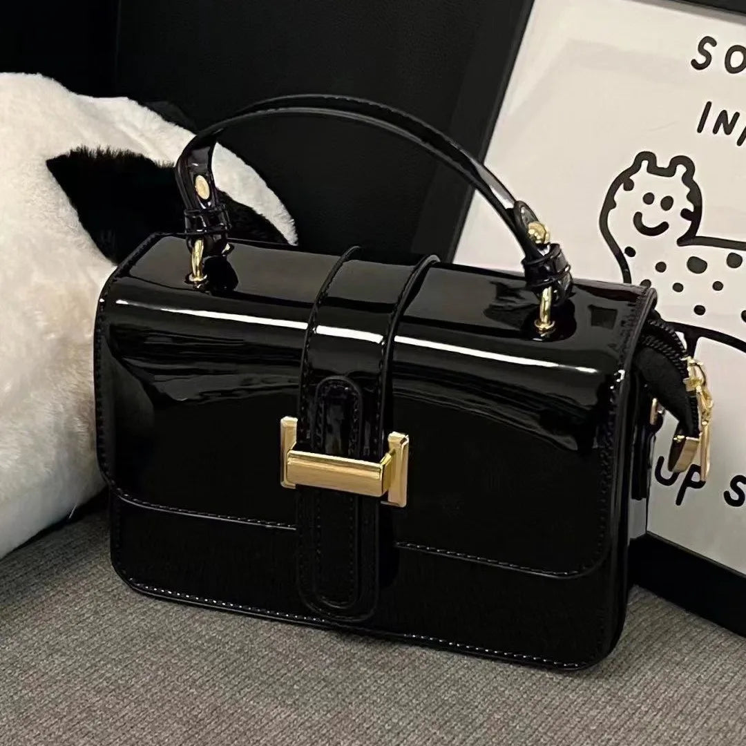 Small Square Bag with High-End Design and Glossy Finish for Women 2024 New Stylish and Versatile Single Shoulder Crossbody Bag (029)