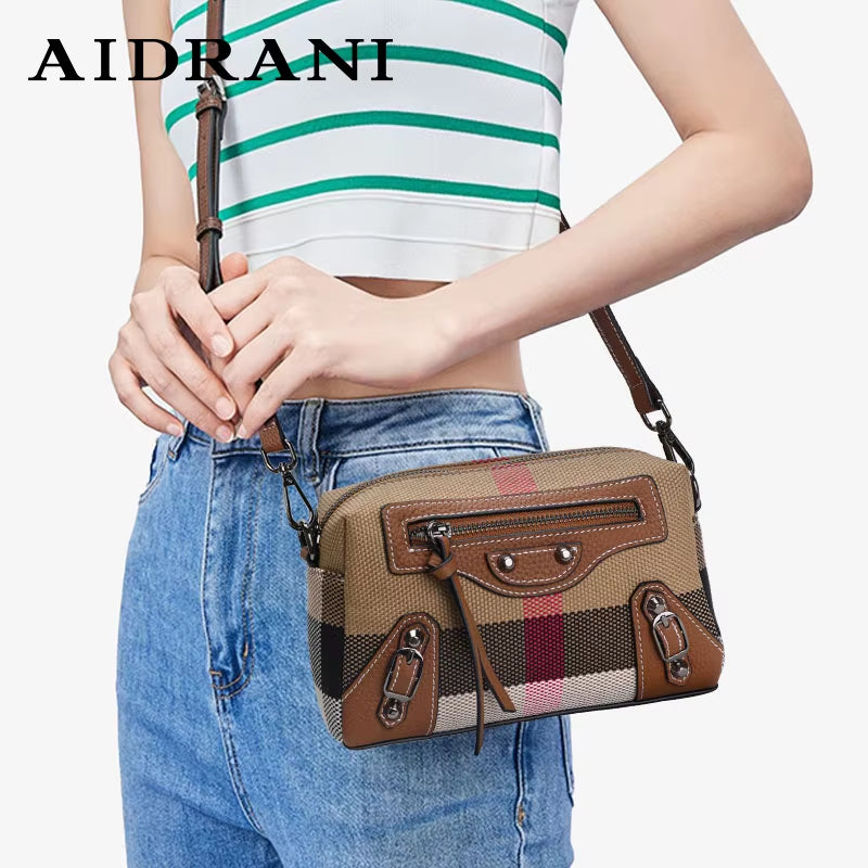 Classic and Quirky Motorcycle Bag, Genuine Leather Women'S Checkered Shoulder Bag, Retro Square Mini Crossbody Bag (023)