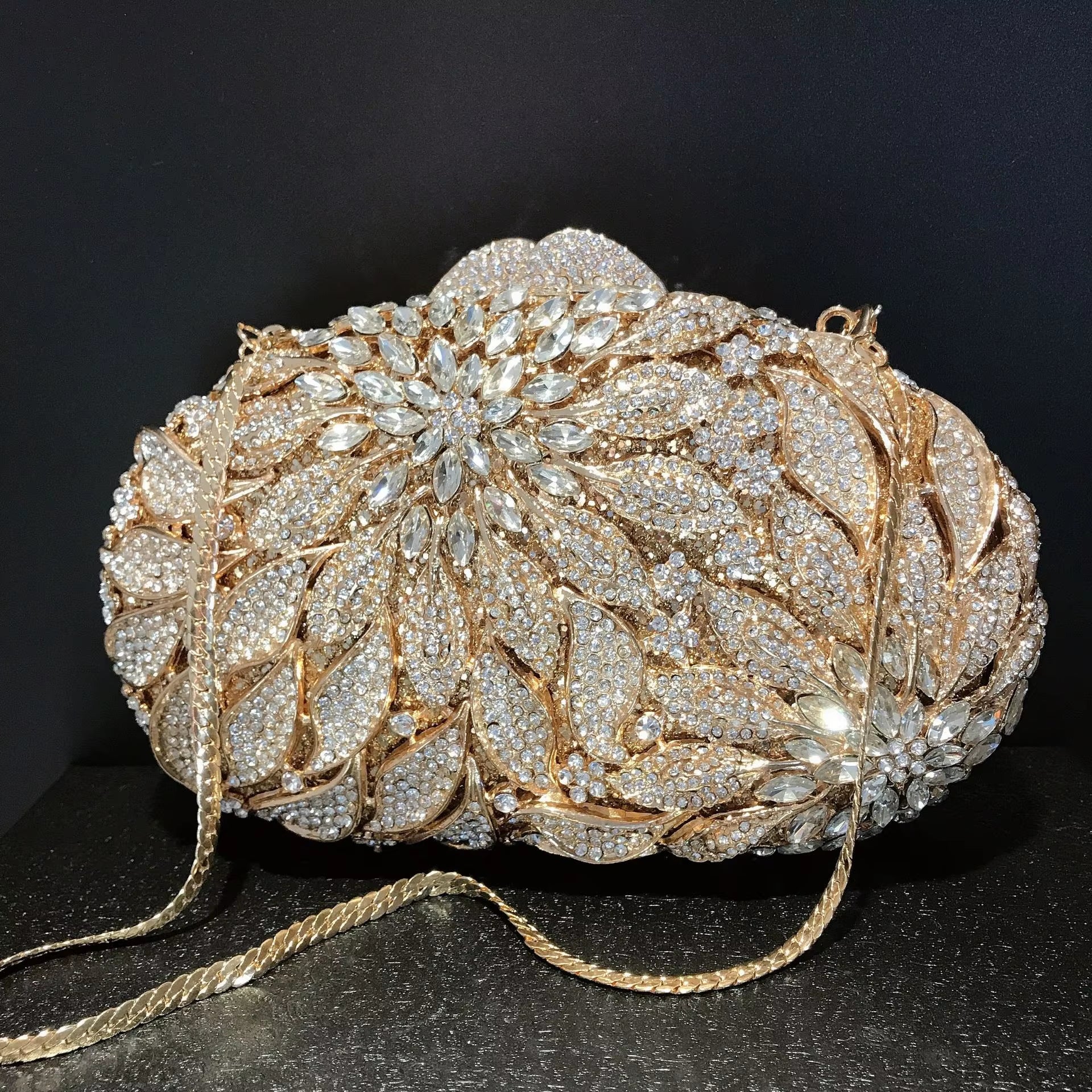 Gold Metal Leaves White Crystals Evening Clutch Bags Luxury Women Wedding Party Purse Ball Handbags Rhinestone Mini Minaudiere (070)
