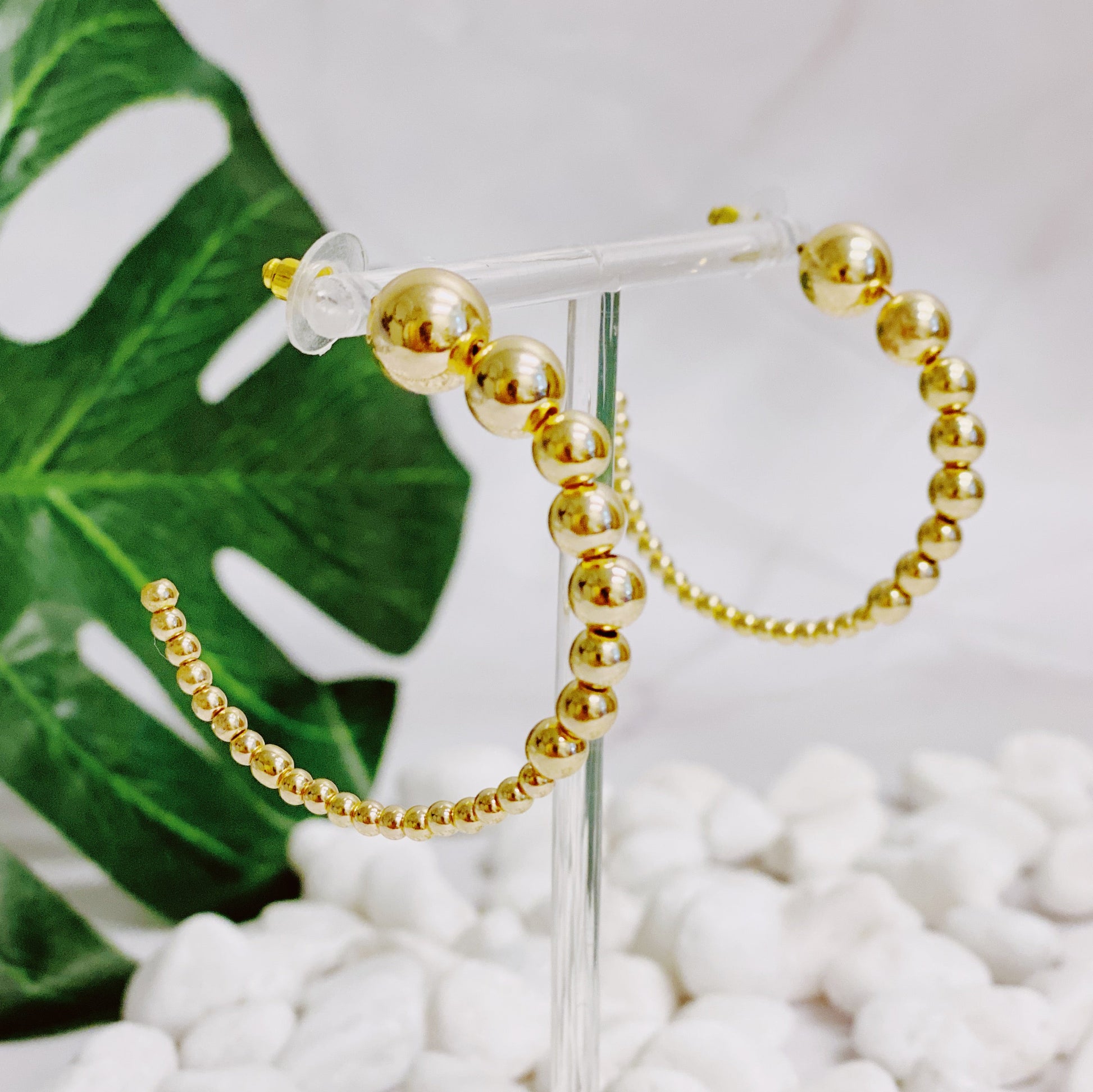 Gradation Bauble Hoop Earrings