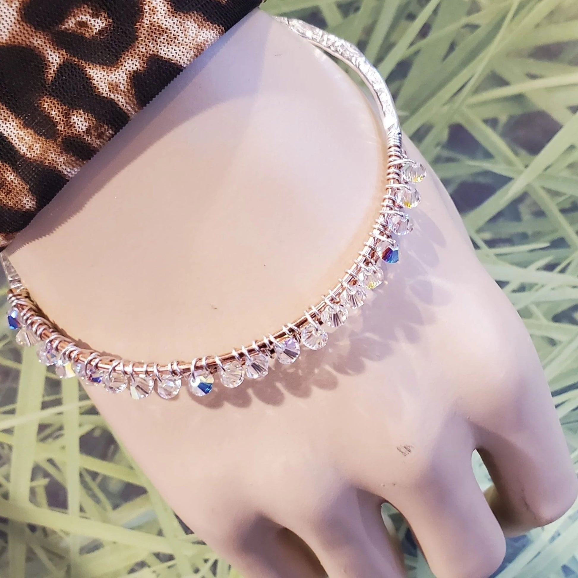 DualEssence Crystal Bangle