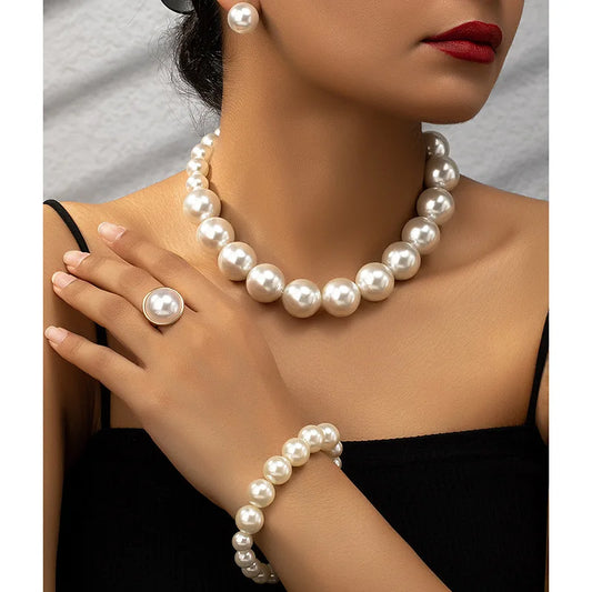 5 Pieces of Women'S Temperament Large Pearl Earrings, Necklaces, Bracelets, Rings, Jewelry Sets, Banquet Parties, Holiday Gifts (114)
