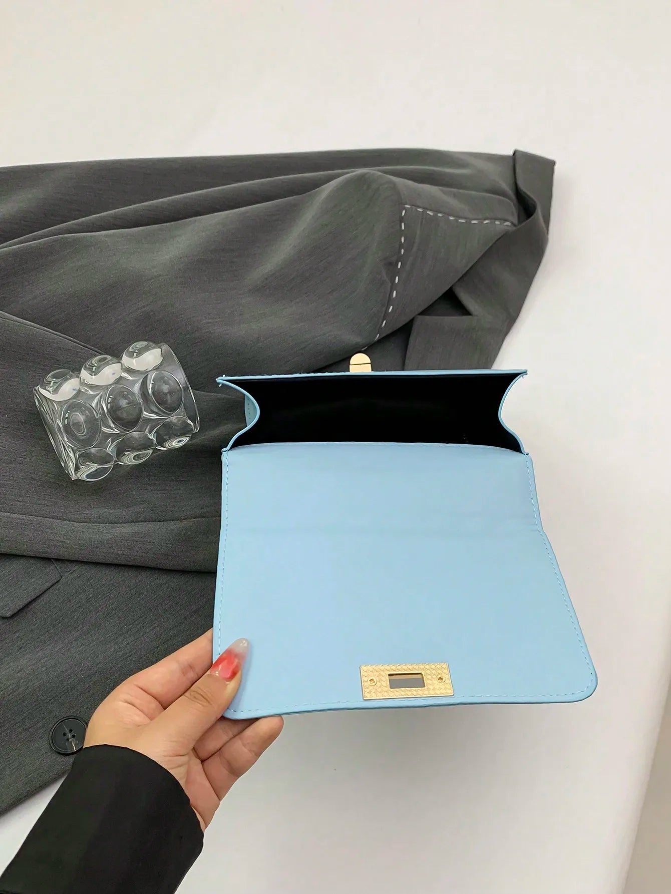 Fashionable Mini Quilted Embossed Chain Shoulder Bag Simple and Versatile Diagonal Crossbody Bag for Women Square Handbag