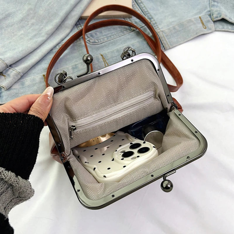 Vintage Style Women Handbag Brown Versatile Designer Shoulder Bag PU Leather Ladys Shell Purses Crossbody Bags (072)