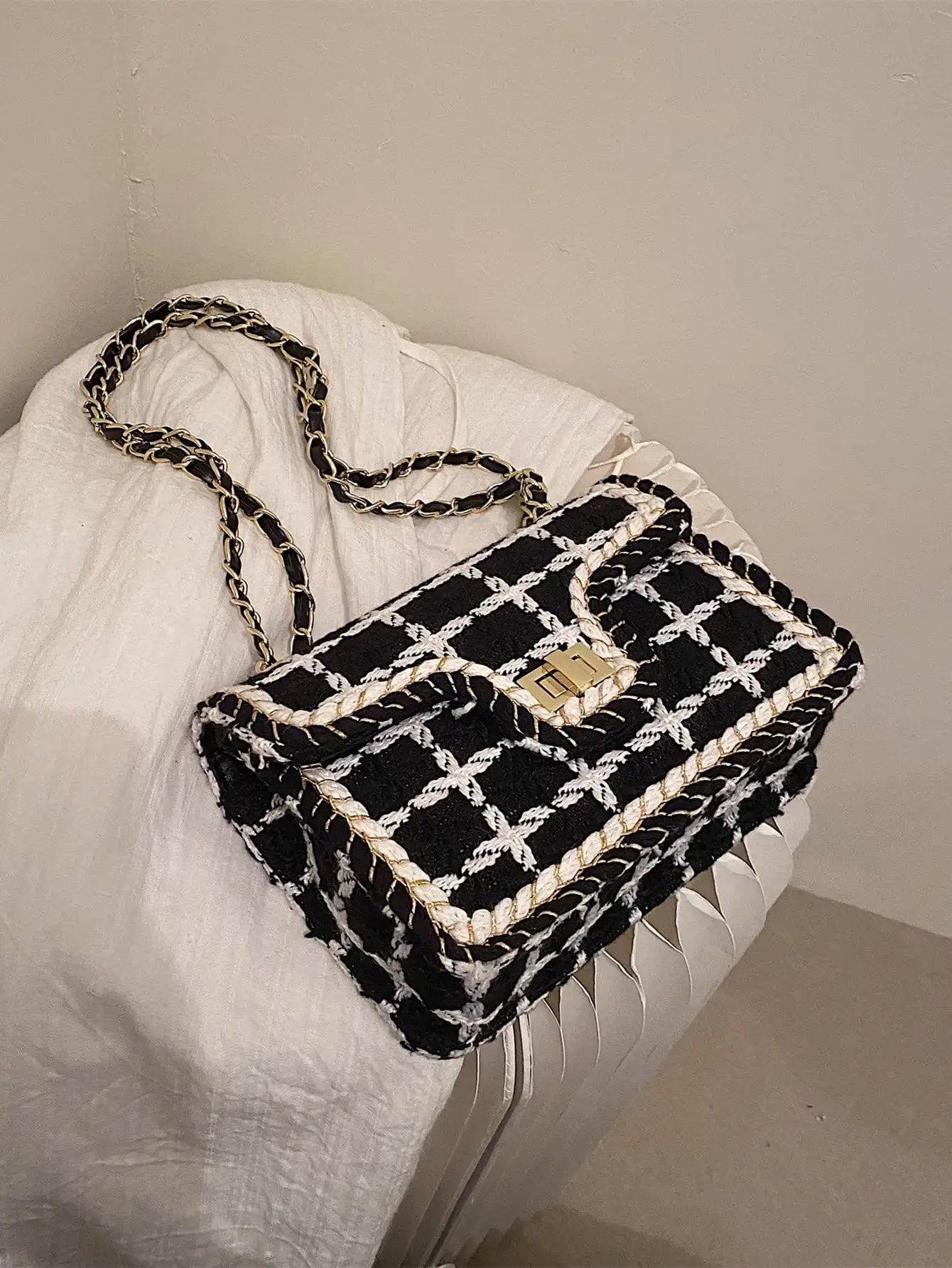 Black & White Plaid Casual Shoulder Bag Crossbody Handbag Women'S Shoulder Bags Handbags with Top Handle Fashion Square Bag (034)