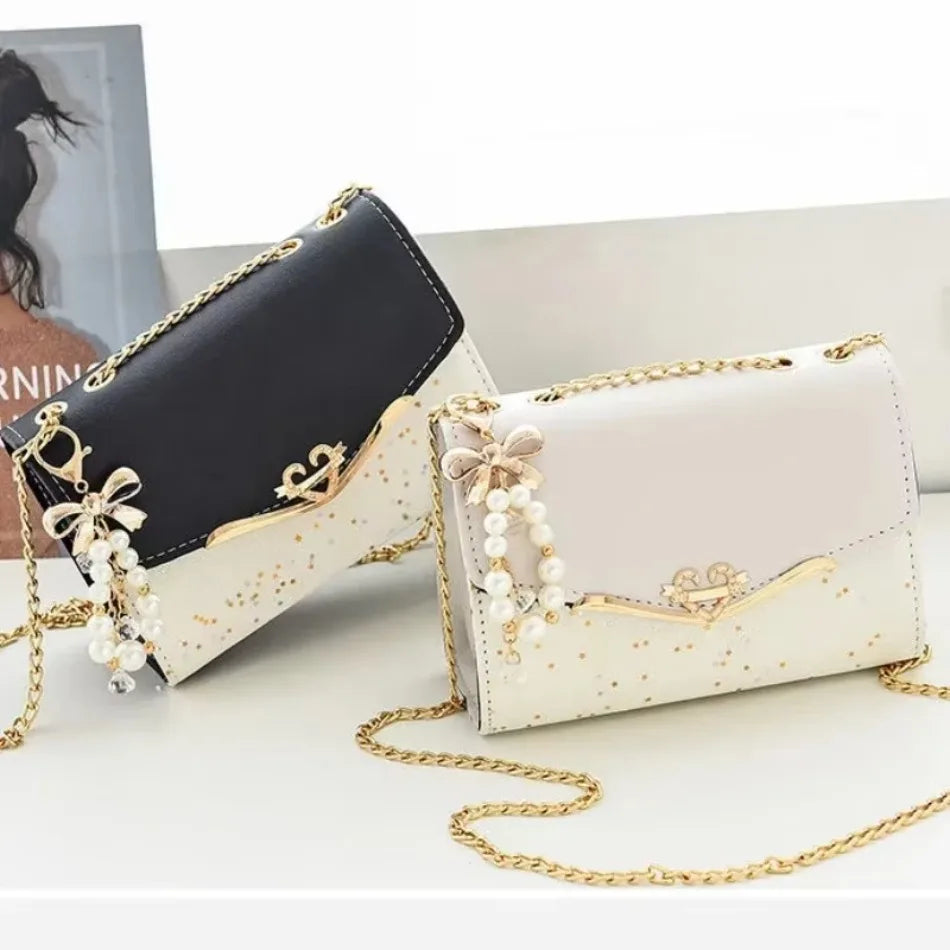 1 Pcs Versatile New Cute and High-End Handbag for Female College Students Fashionable and Versatile Chain Crossbody Shoulder Bag (067)