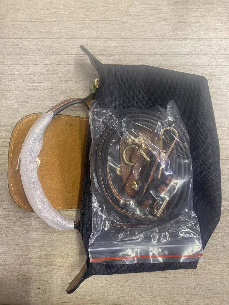 Non Punched Mini Nylon Dumpling Bag for Women, Multifunctional Spring and Autumn Gold Classic Shoulder Bag (049)