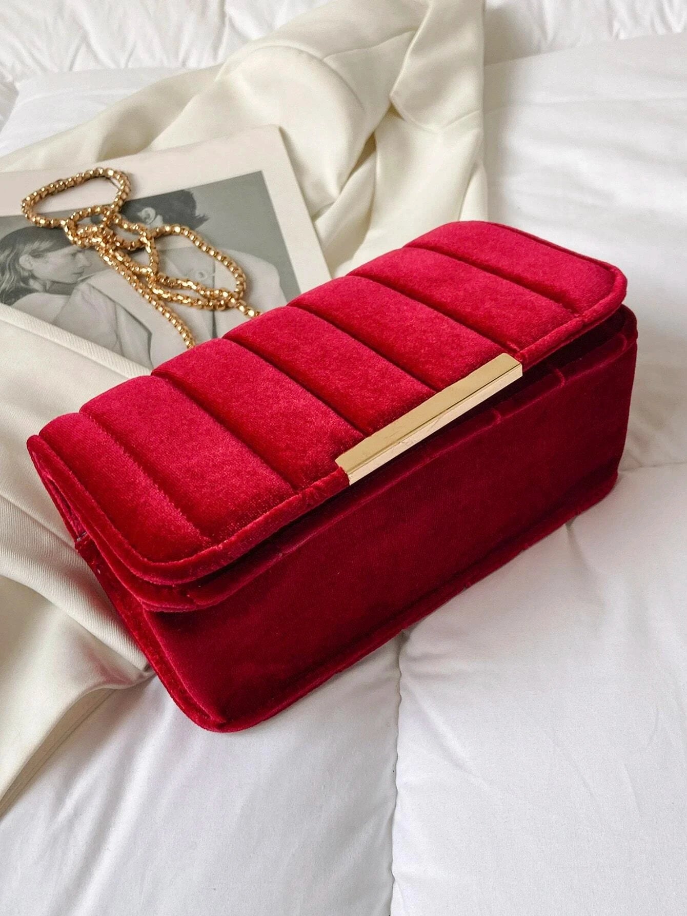 Neon Red Flap Chain Square Bag Velor Leather Fashionable Dating Gift Shoulder & Crossbody Bag with Chain Strap for Women (041)