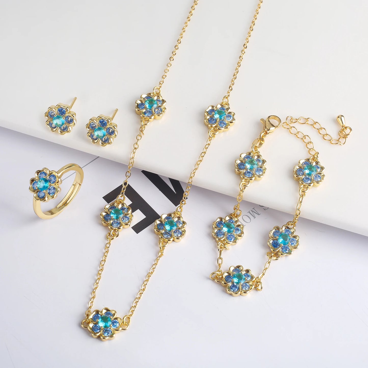 Snowflake Crystal New Design Plant Five Leaf Flower Jewelry Set Cute Zircon Women'S Bracelet Necklace Earring Ring Gift Clover (126)