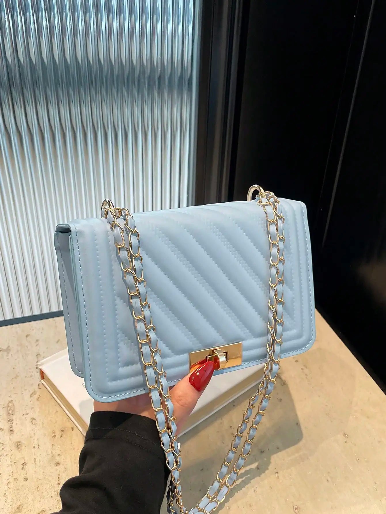 Fashionable Mini Quilted Embossed Chain Shoulder Bag Simple and Versatile Diagonal Crossbody Bag for Women Square Handbag