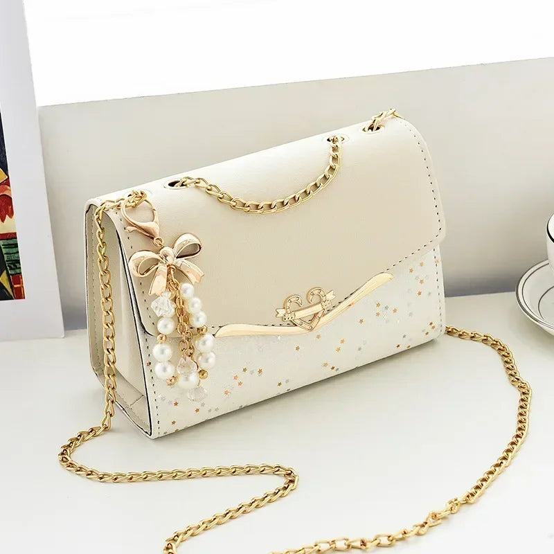 1 Pcs Versatile New Cute and High-End Handbag for Female College Students Fashionable and Versatile Chain Crossbody Shoulder Bag (067)