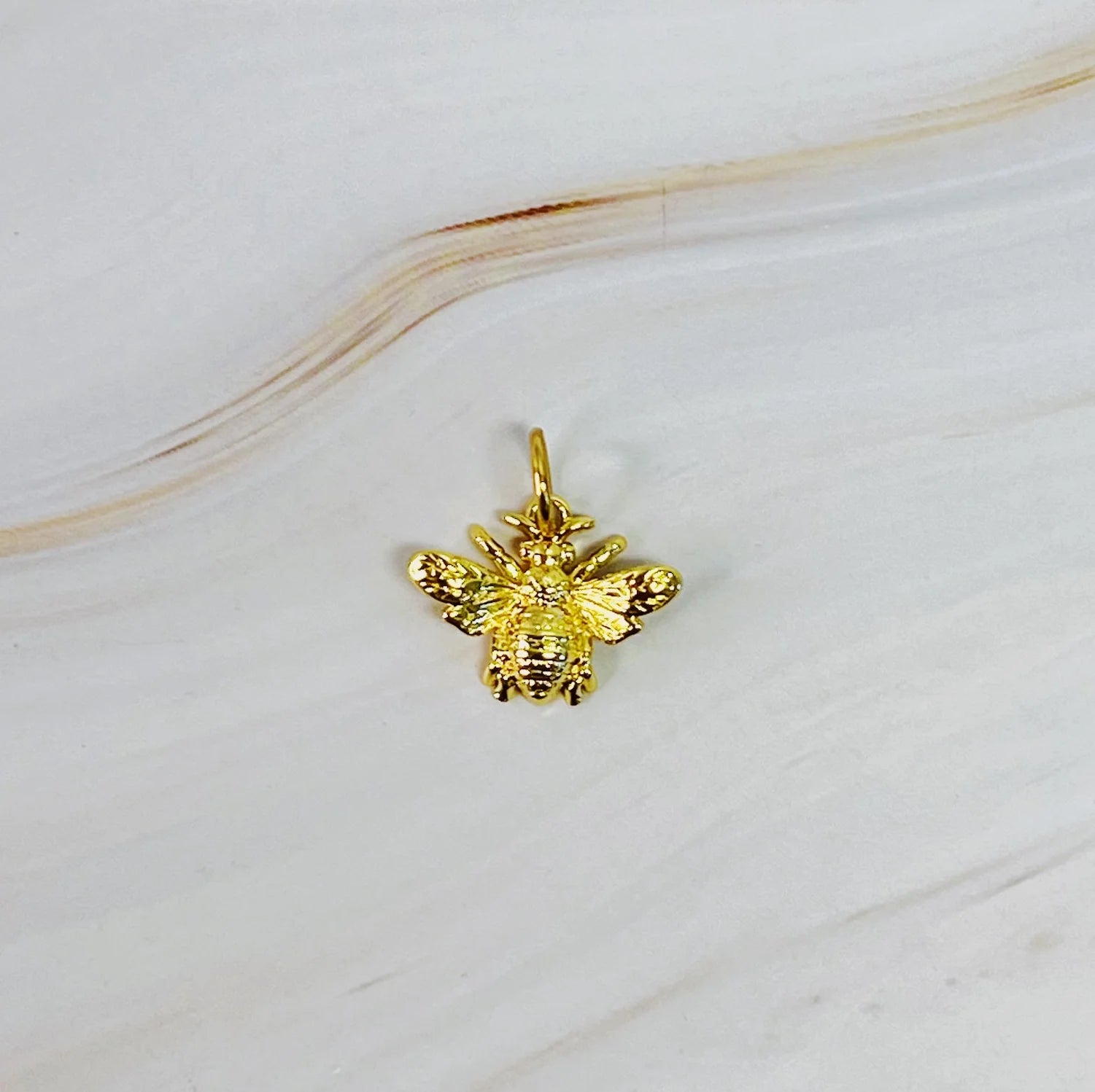 Bee the Queen Seamless Clip Charm