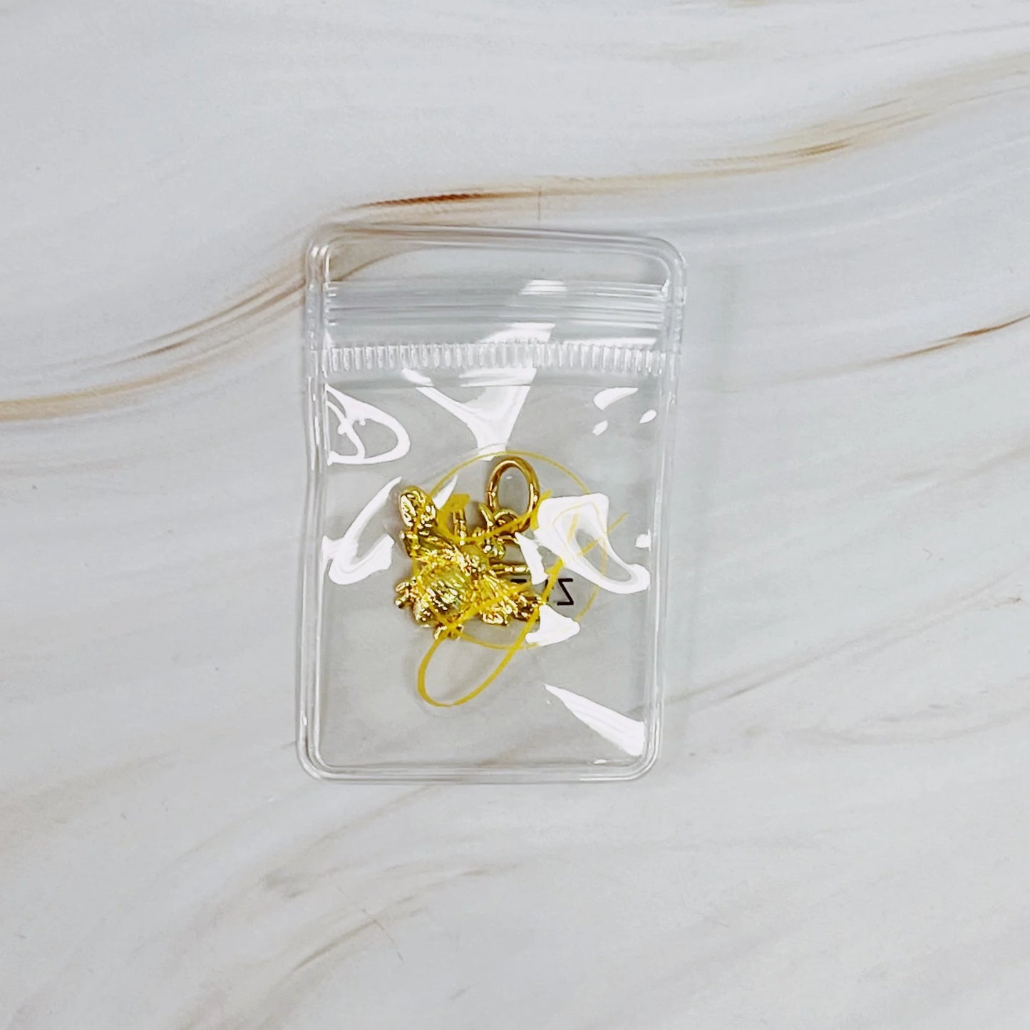 Bee the Queen Seamless Clip Charm